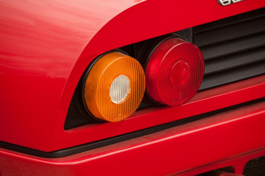  Ferrari 512 BBi 1984 года  (фото 25 из 45)